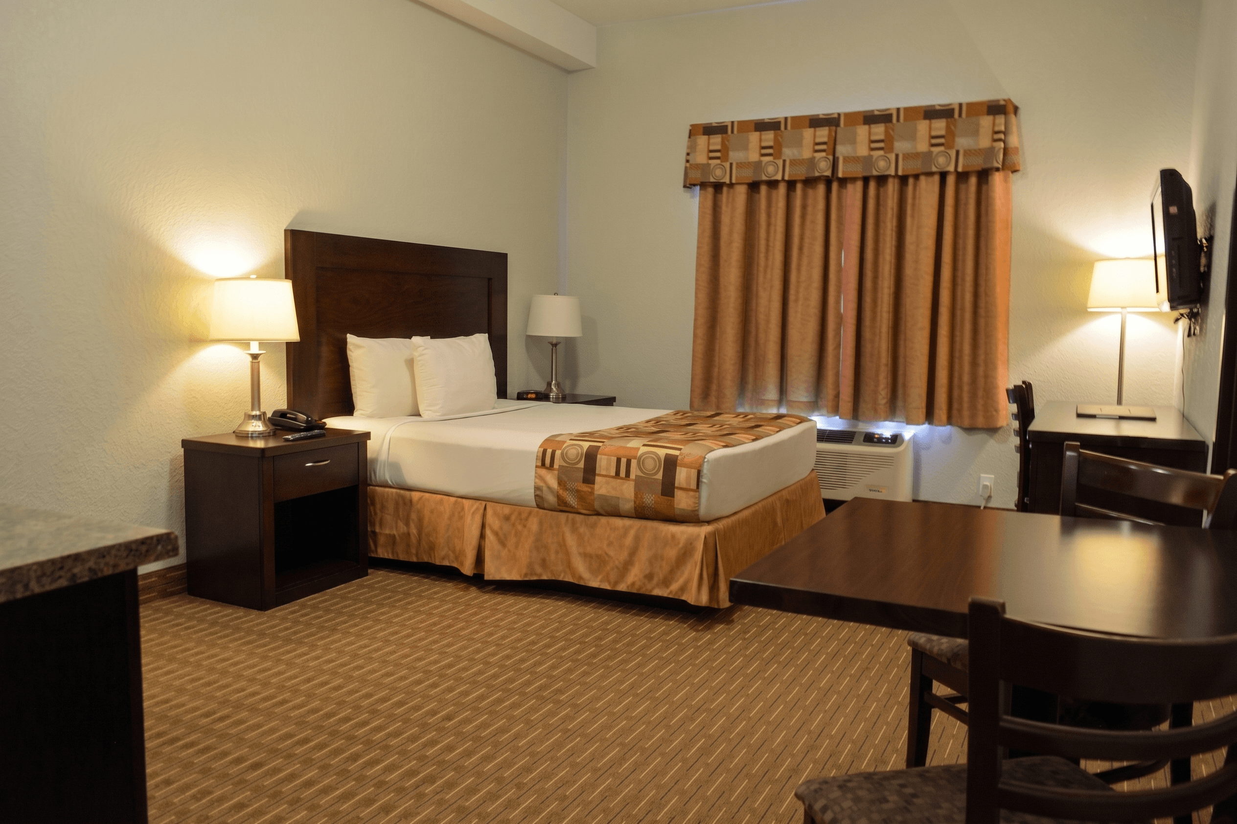 Queen Suites