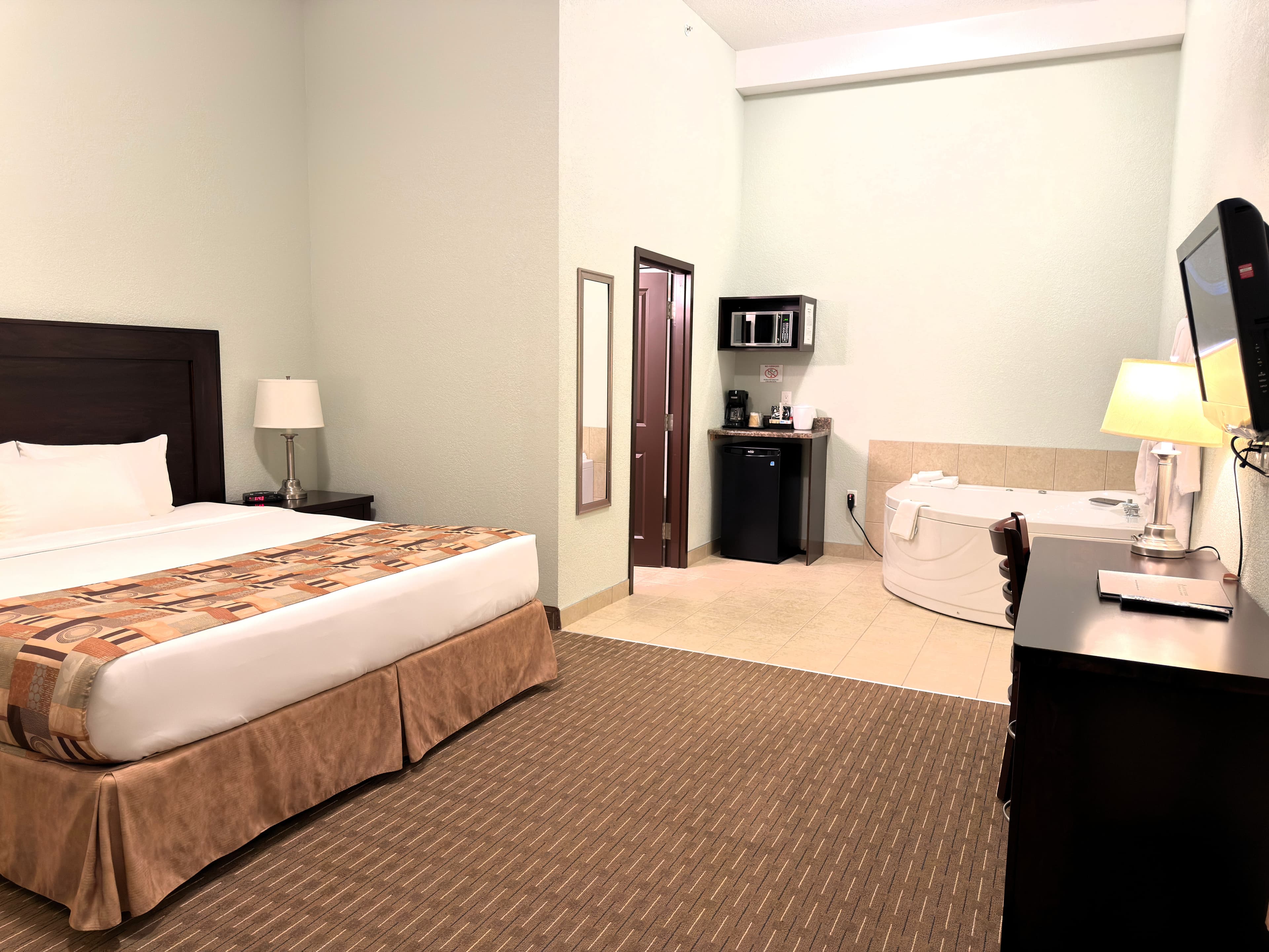 Golden Prairie Hotel rooms