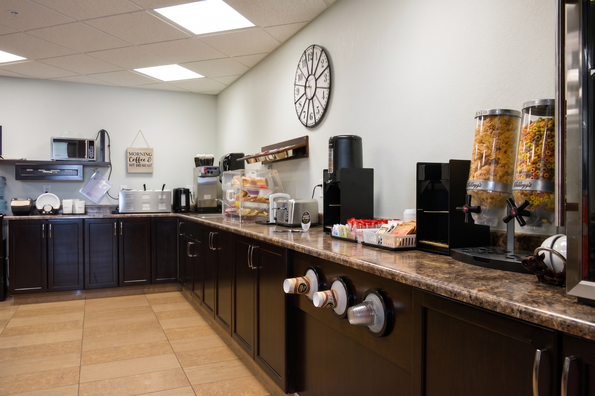 Golden Prairie breakfast dining